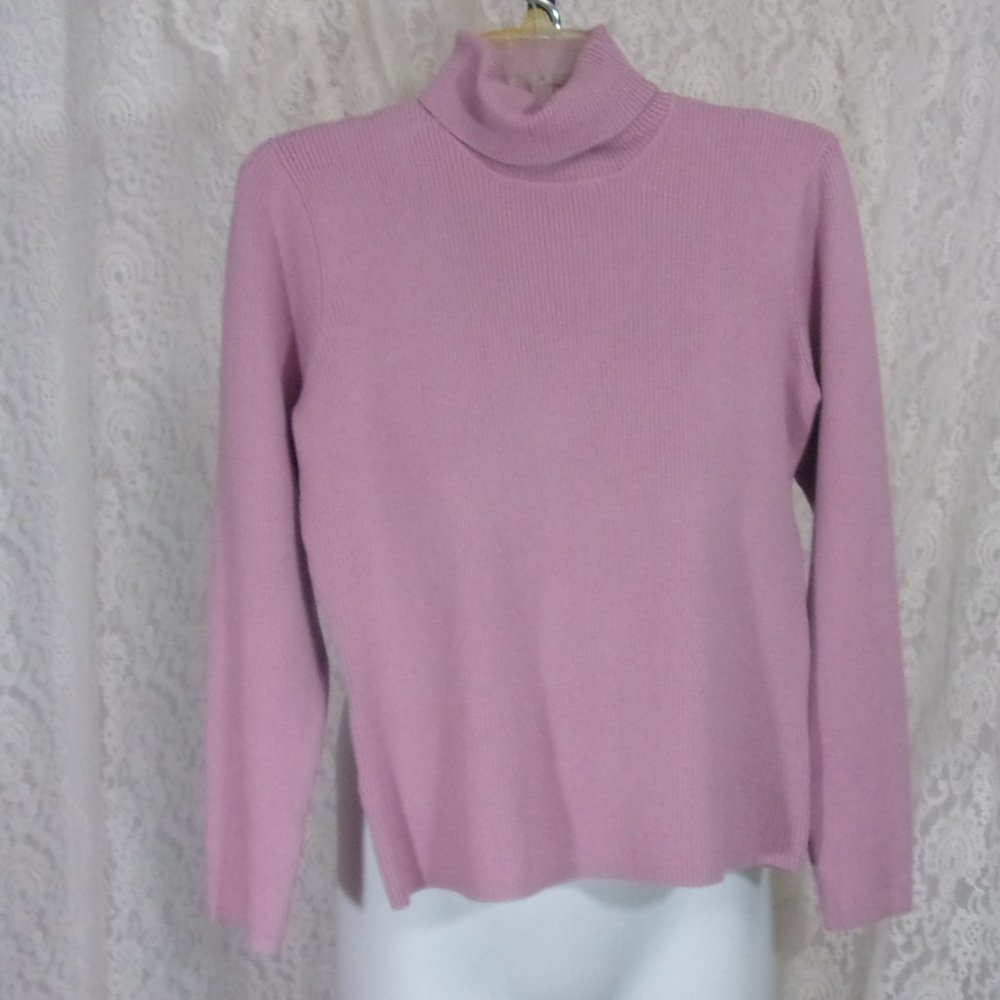 Worthington Knit Turtleneck Sweater Top Lilac Pink Size Size L  NWOT